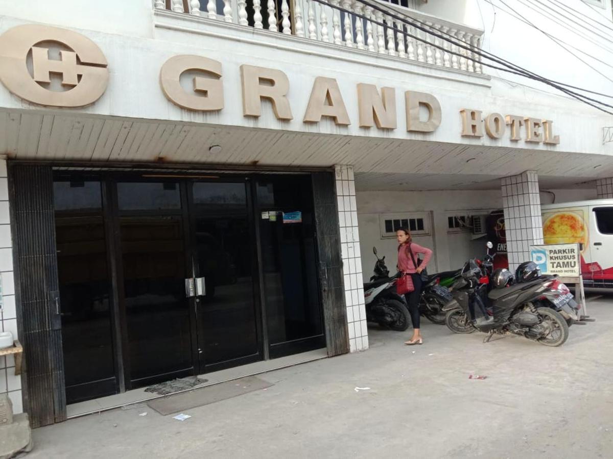Grand Hotel Pemangkat Экстерьер фото